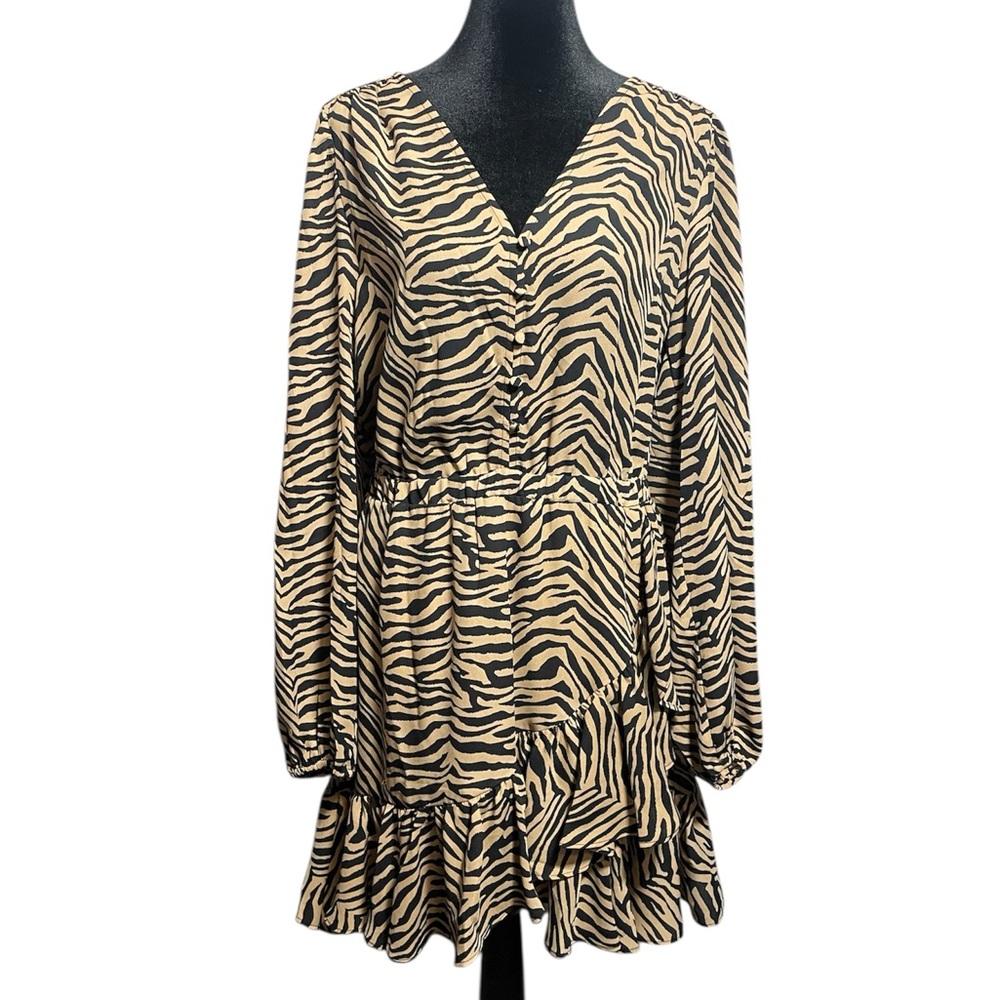 Banana Republic Zebra print boho dress long sleeve ruffle bottom